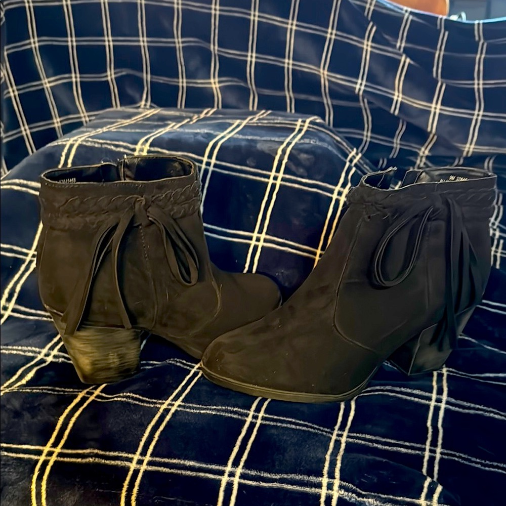 CATO Elegant Black Ankle Boots size 9